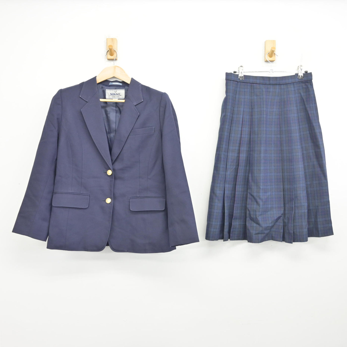 【中古】大阪府 東住吉中学校 女子制服 4点 (ブレザー・スカート) sf091203