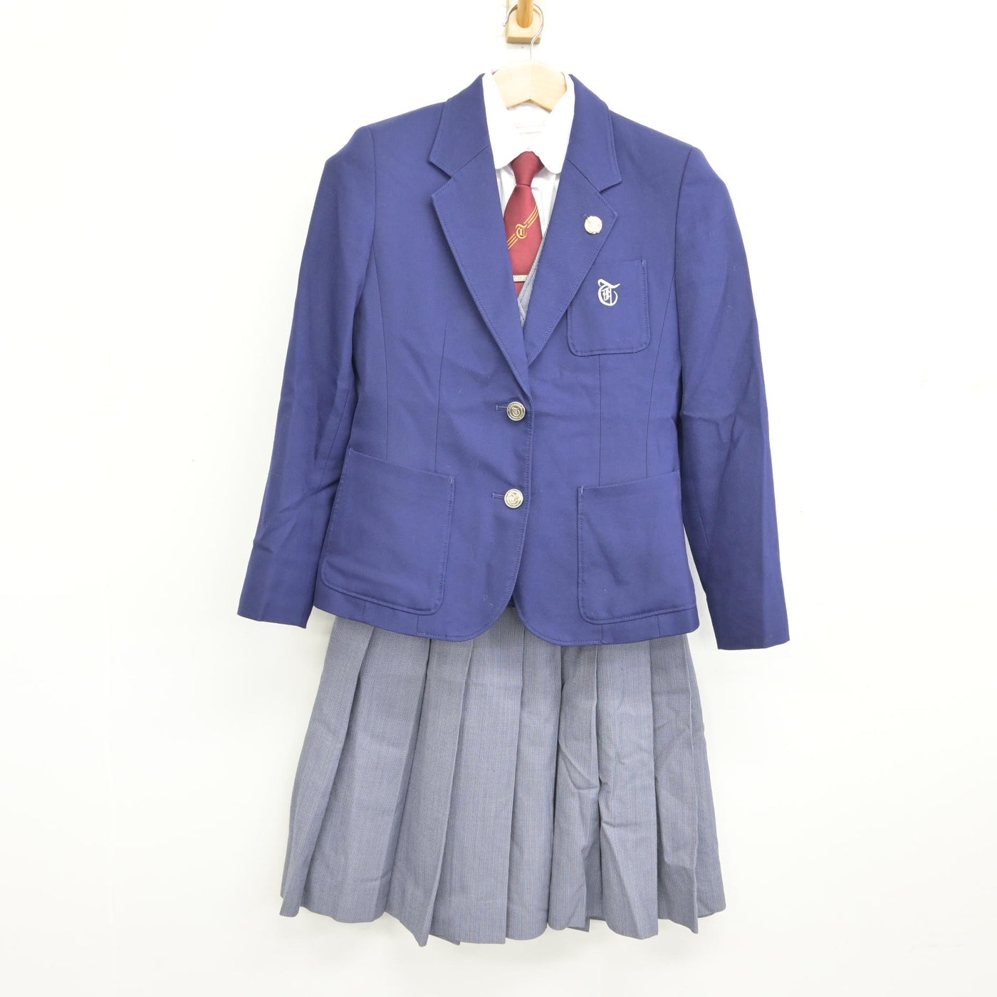 【中古】鹿児島県 武岡台高等学校 女子制服 6点 (ブレザー・ベスト・シャツ・スカート) sf091209