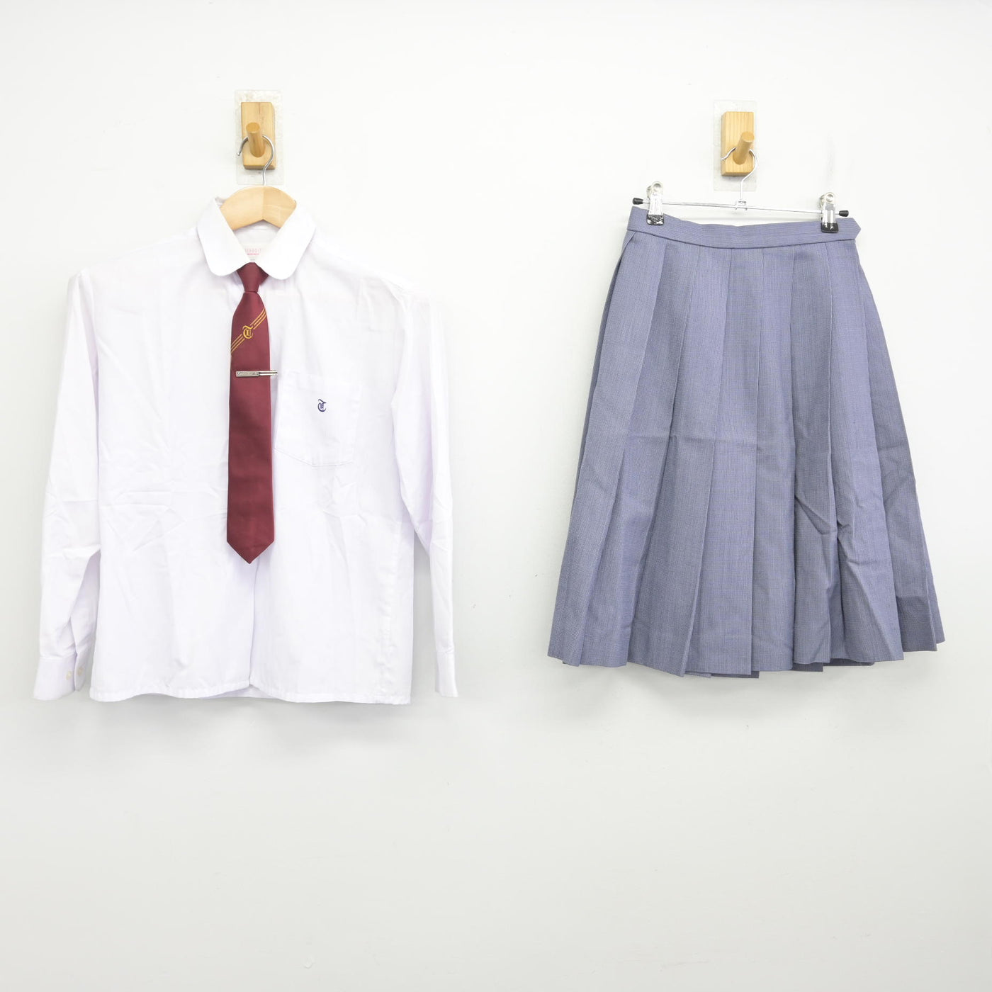 【中古】鹿児島県 武岡台高等学校 女子制服 6点 (ブレザー・ベスト・シャツ・スカート) sf091209