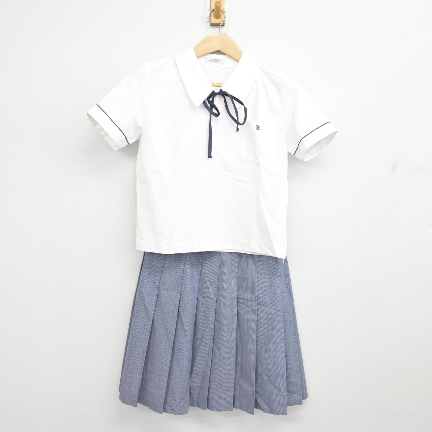 【中古】鹿児島県 武岡台高等学校 女子制服 3点 (ブラウス・スカート) sf091211