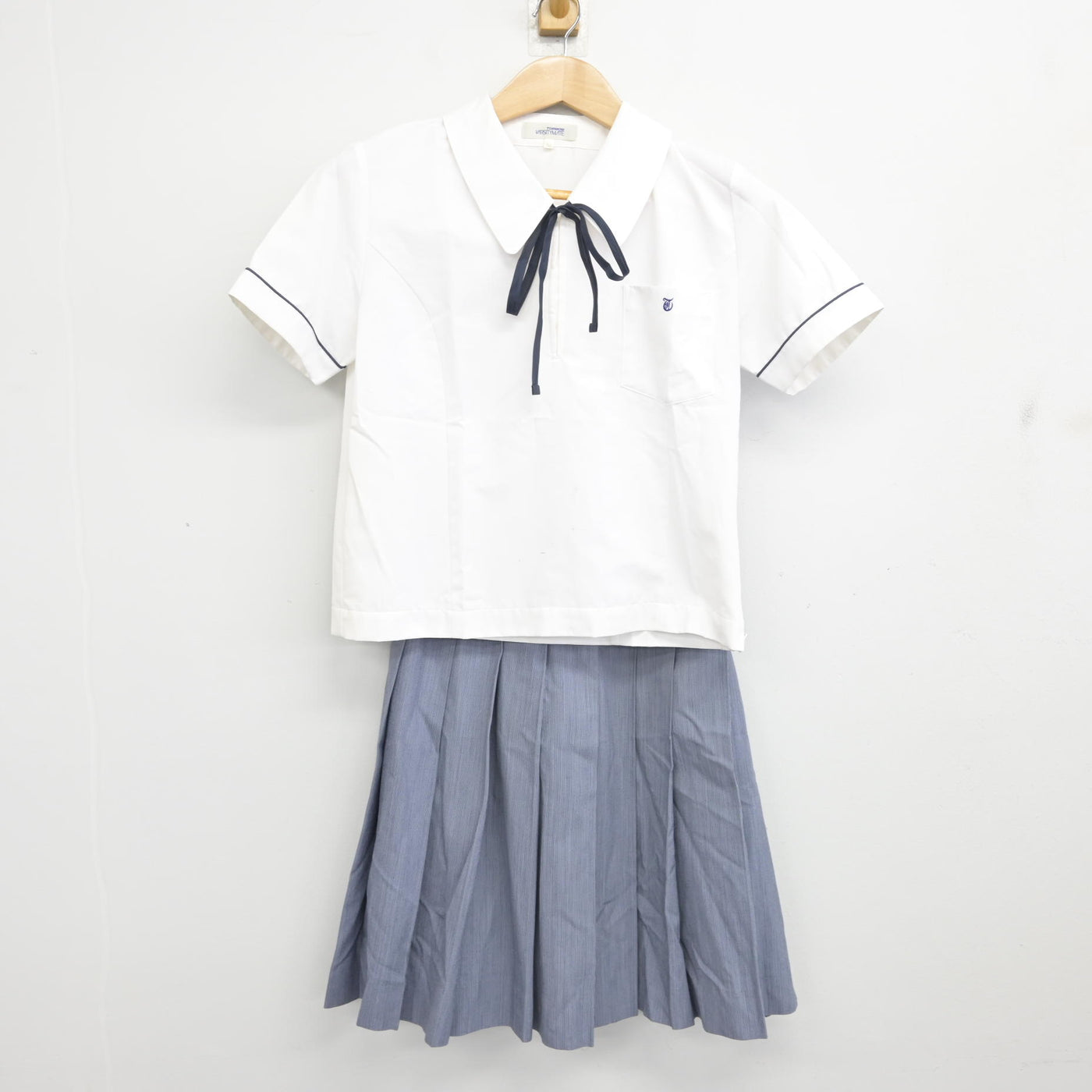 【中古】鹿児島県 武岡台高等学校 女子制服 3点 (ブラウス・スカート) sf091212