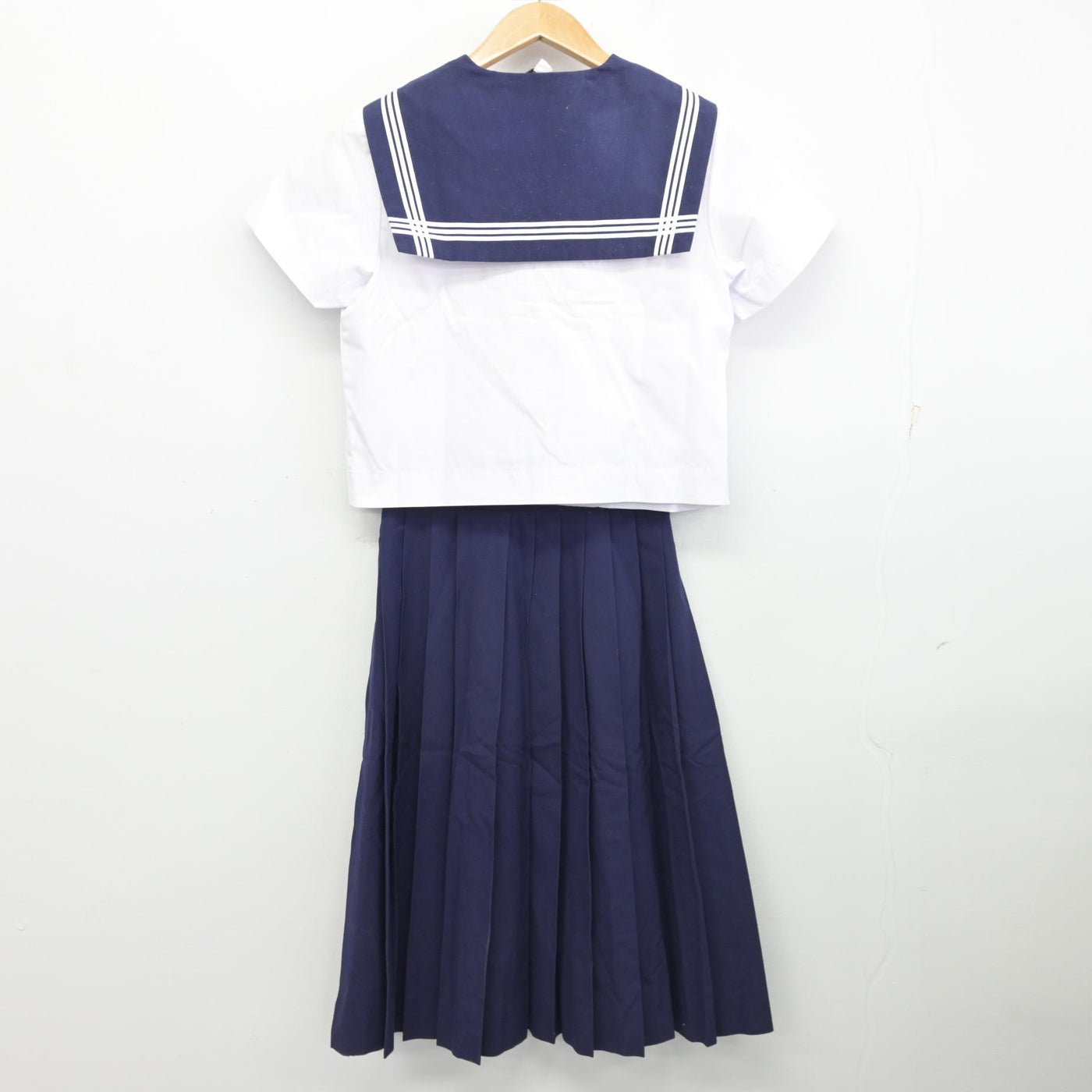 【中古】鹿児島県 鹿児島市立南中学校/旧制服 女子制服 3点 (セーラー服・スカート) sf091229
