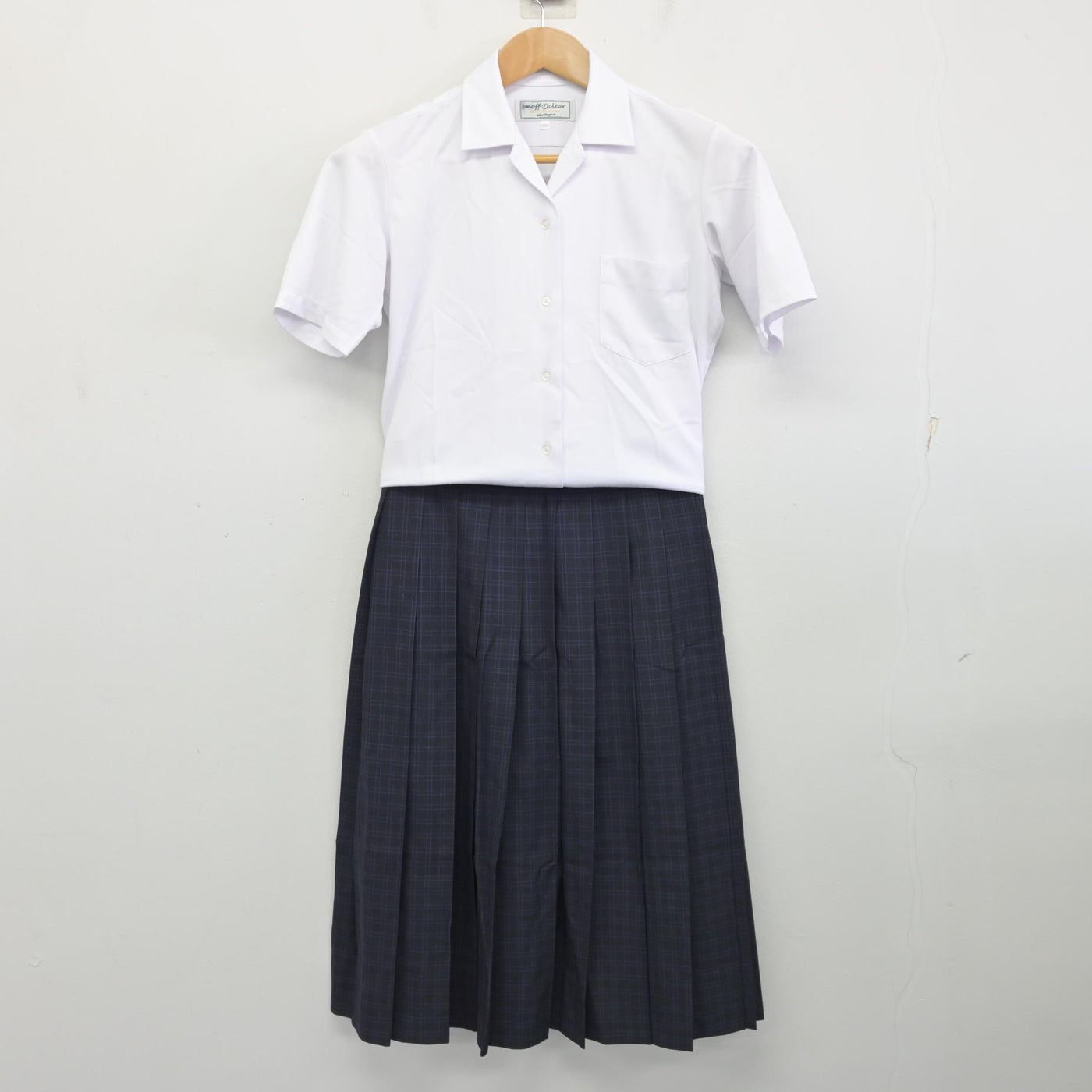 【中古】福岡県 福岡市内中学新標準服 女子制服 3点 (シャツ・スカート) sf091248
