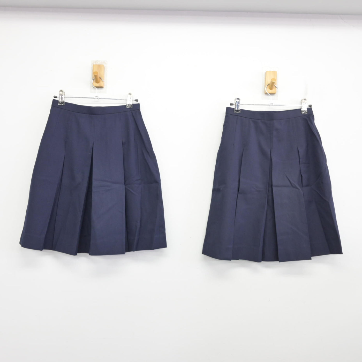 【中古】神奈川県 横須賀高等学校 女子制服 6点 (ブレザー・スカート) sf091257
