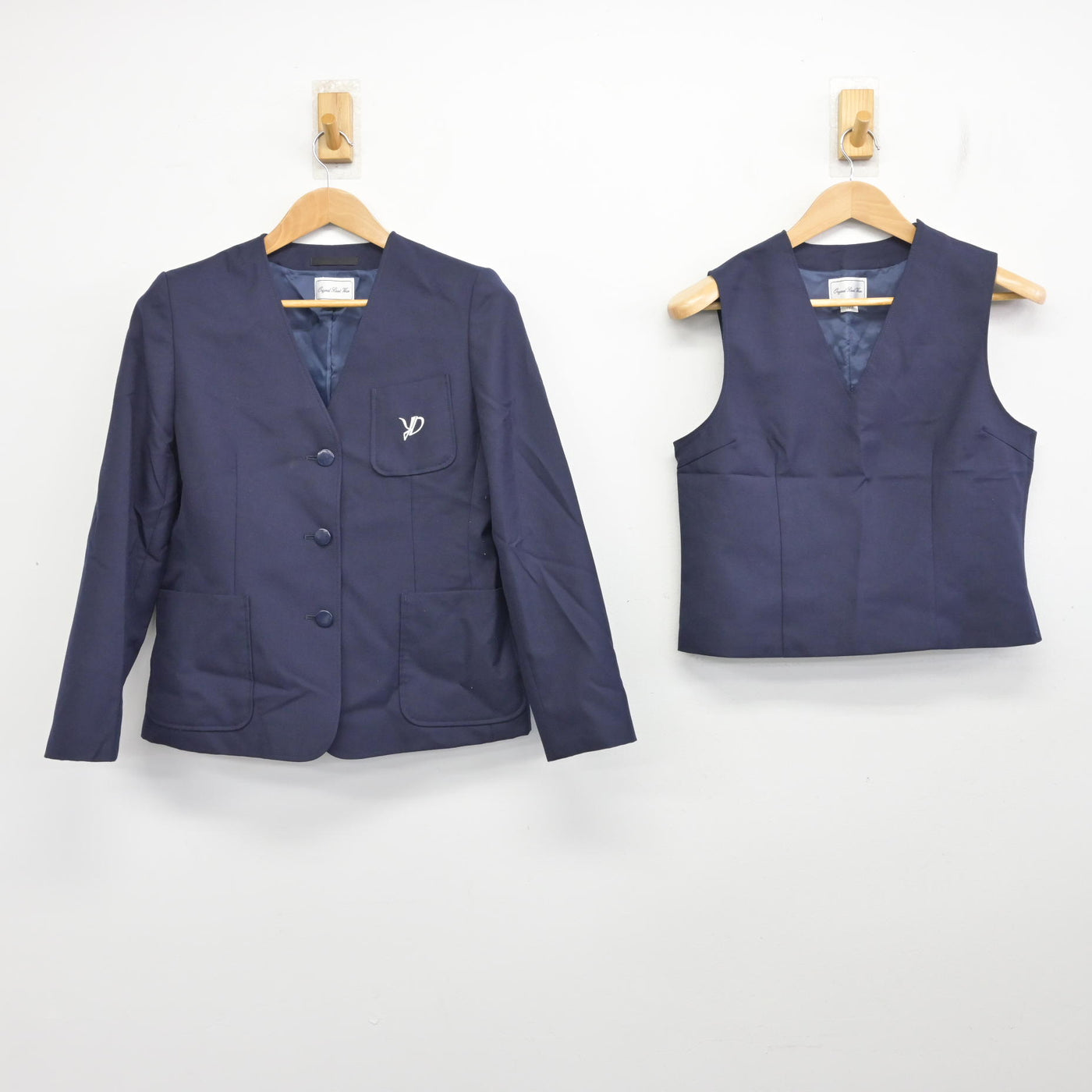 【中古】神奈川県 洋光台第一中学校 女子制服 3点 (ブレザー・ベスト・スカート) sf091264
