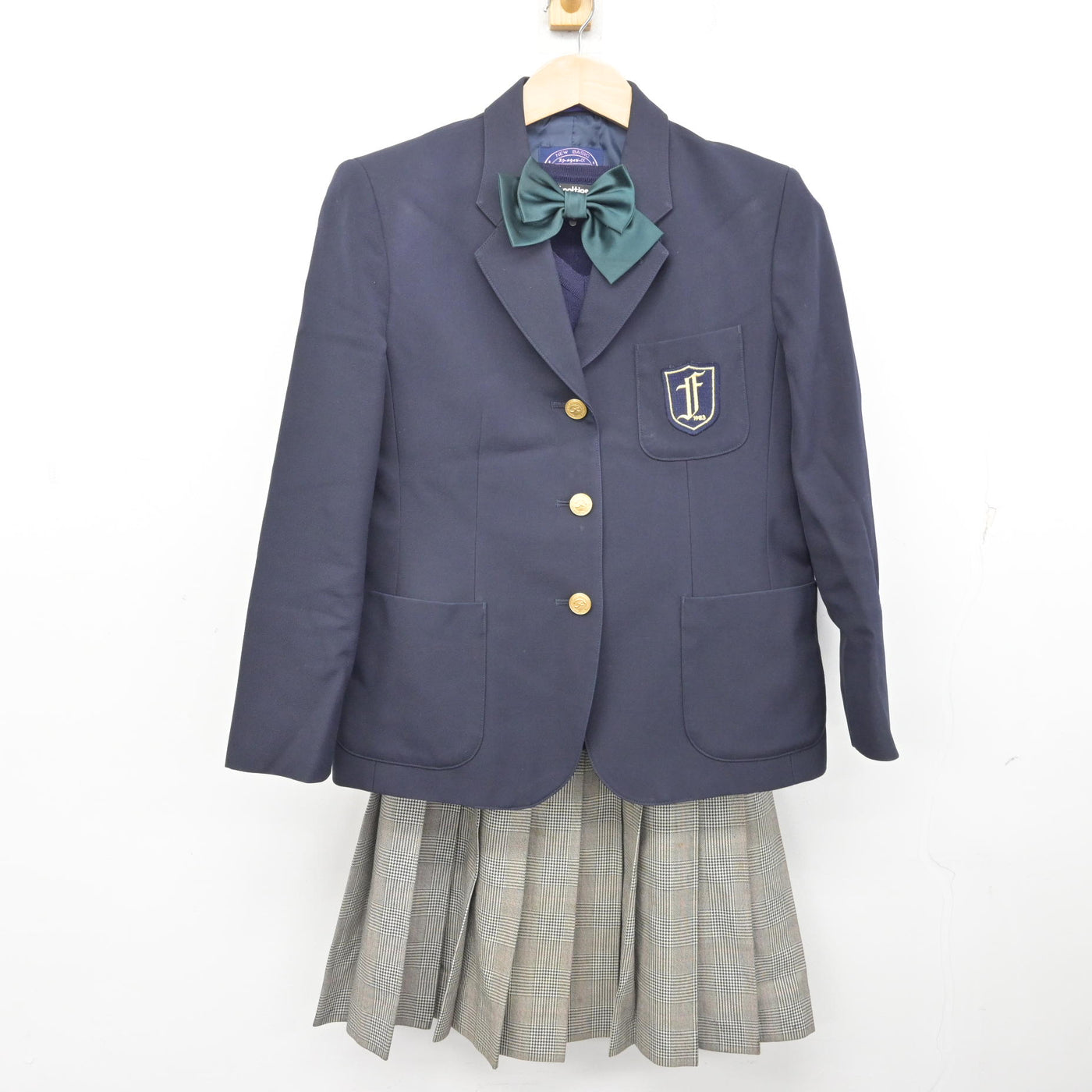 【中古】大阪府 福泉高等学校 女子制服 4点 (ブレザー・ニット・スカート) sf091276