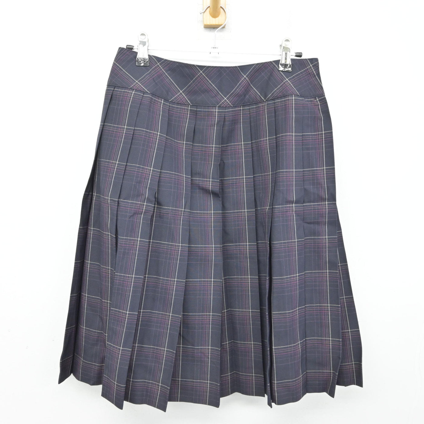 【中古】愛知県 桜花学園高等学校 女子制服 3点 (ニットベスト・セーラー服・スカート) sf091290