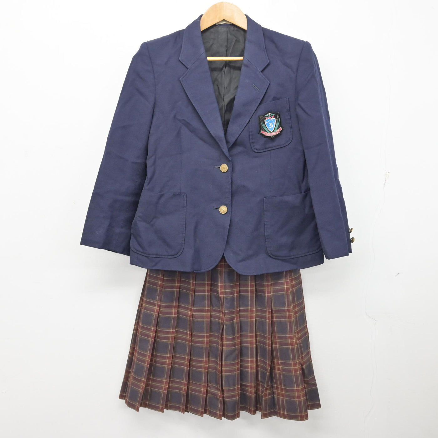 【中古】岩手県 一戸高等学校 女子制服 3点 (ブレザー・ニット・スカート) sf091312