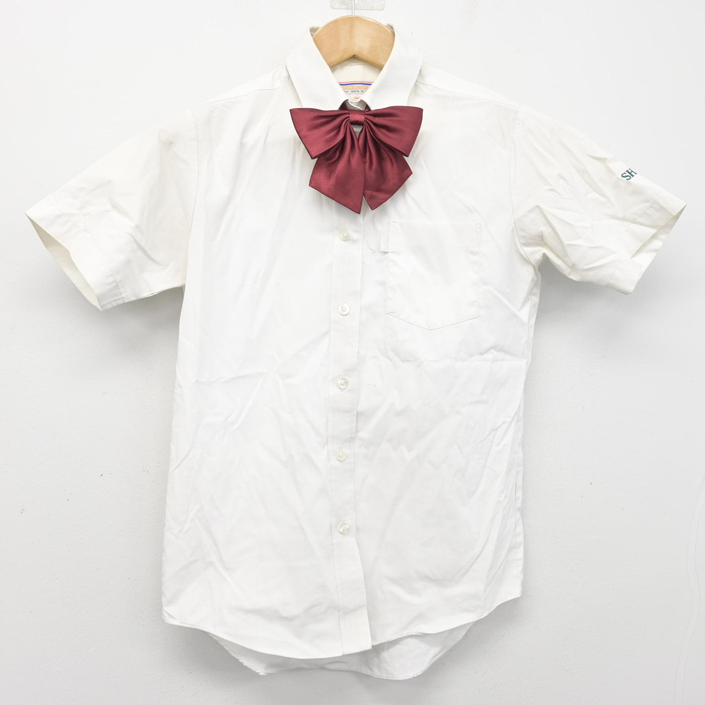 【中古】埼玉県 栄東高等学校 女子制服 4点 (ニットベスト・シャツ・スカート) sf091335