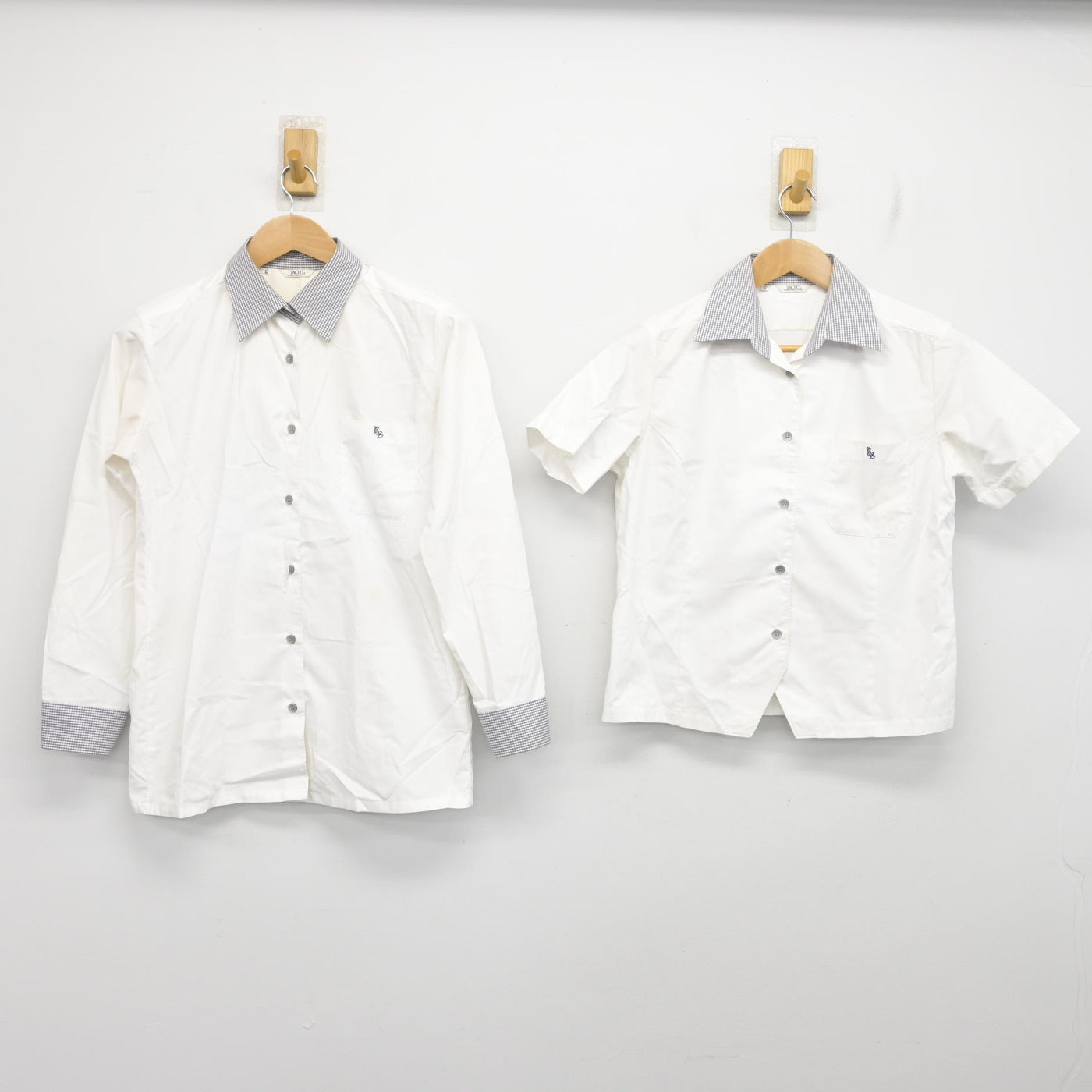 【中古】鳥取県 米子松蔭高等学校 女子制服 2点 (シャツ・シャツ) sf091340