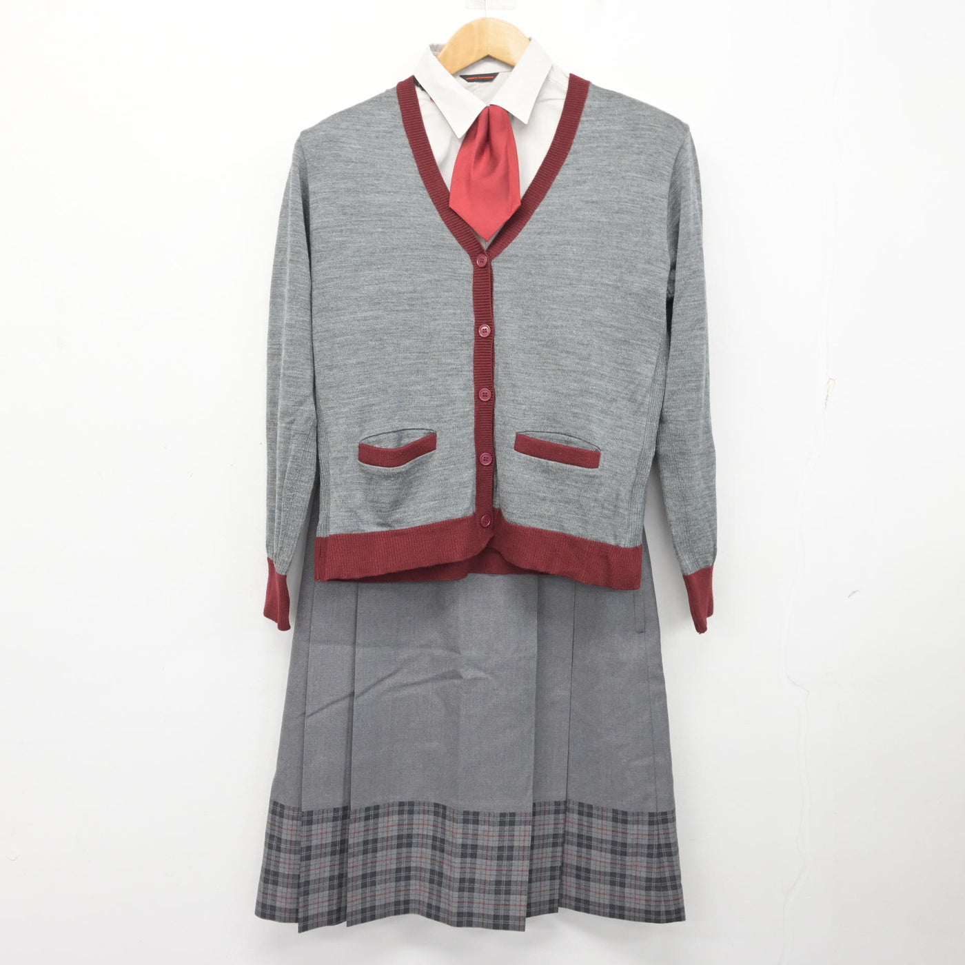 【中古】神奈川県 北鎌倉女子学園高等学校 女子制服 6点 (ブレザー・ニット・シャツ・スカート) sf091342