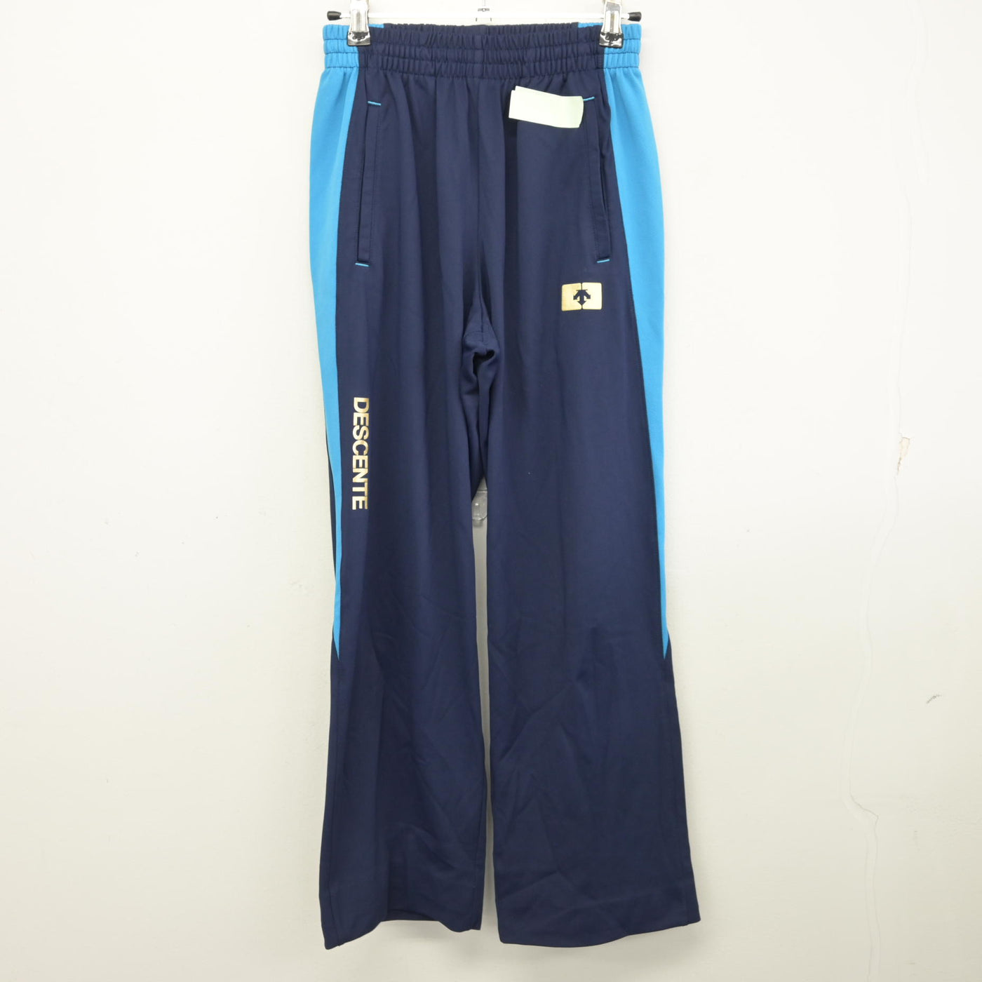 【中古】北海道 新琴似北中学校 女子制服 3点 (ジャージ 上・体操服 上・ジャージ 下) sf091363