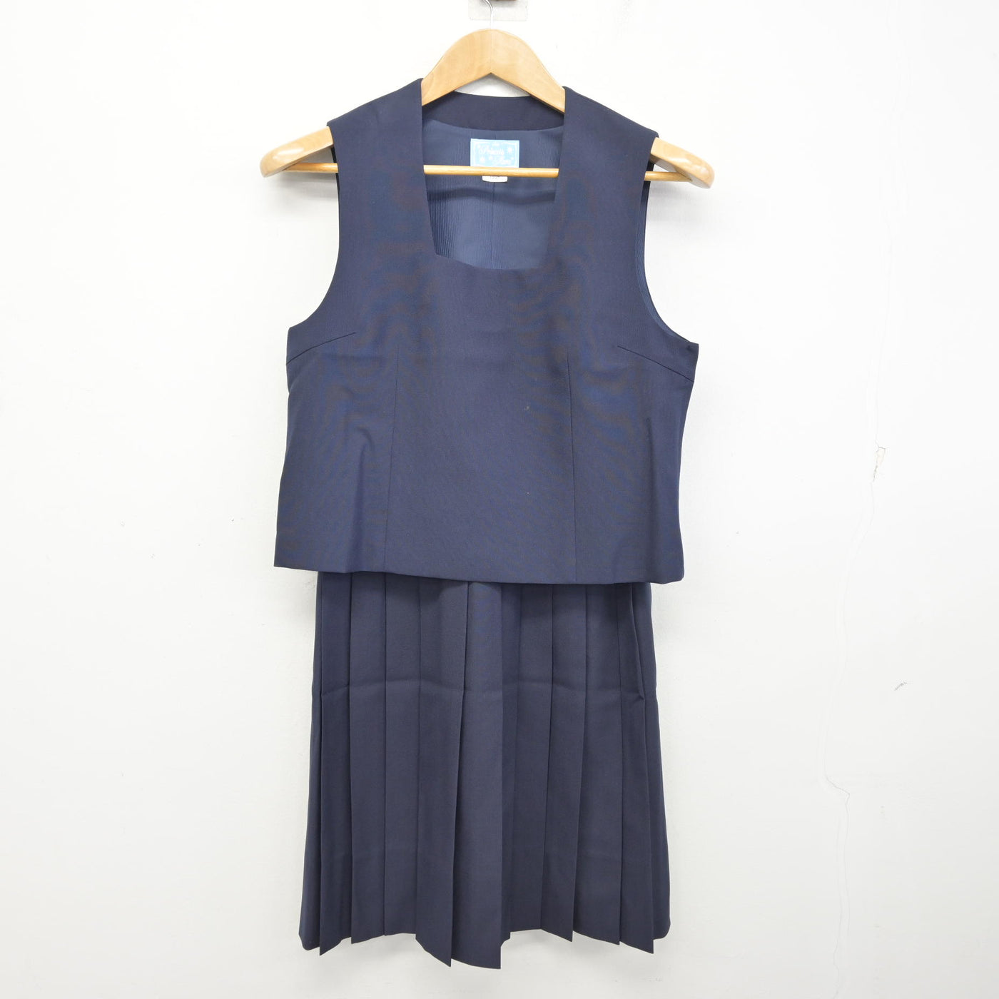 【中古】神奈川県 鵠沼中学校 女子制服 2点 (ベスト・スカート) sf091404