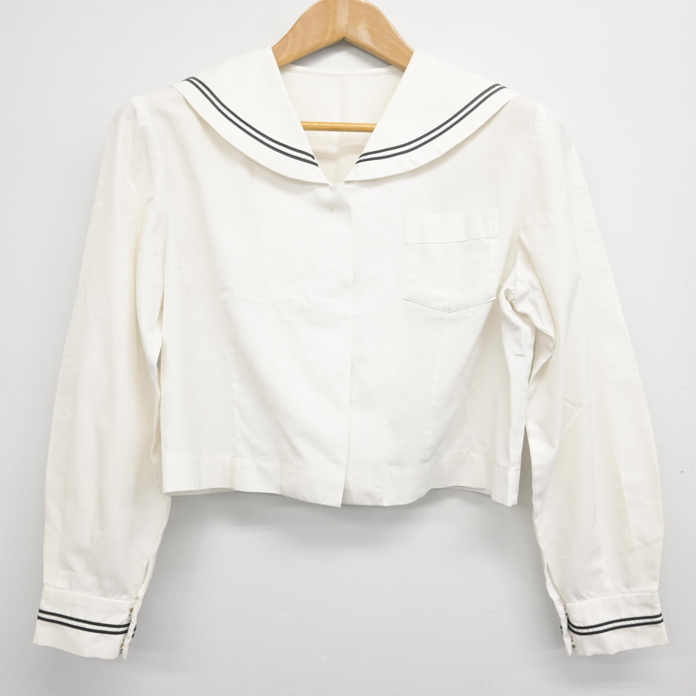 【中古】群馬県 桐生女子高等学校 女子制服 2点 (セーラー服・セーラー服) sf091438