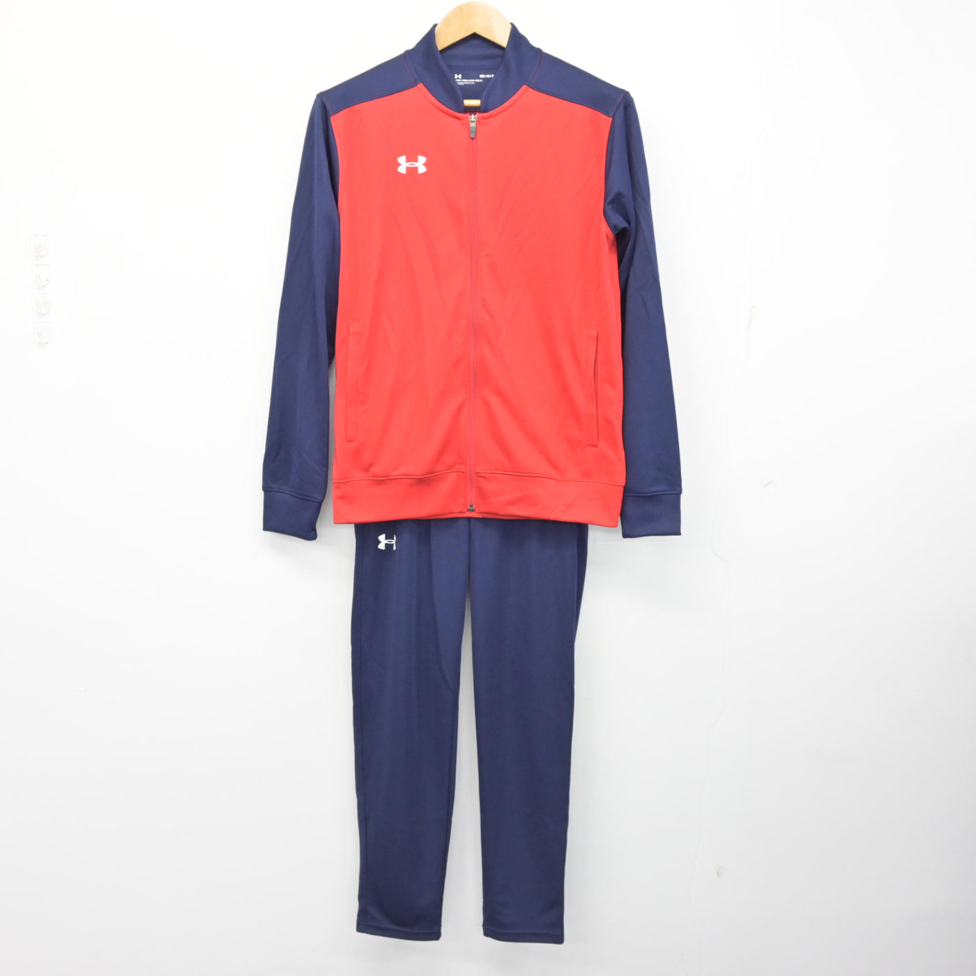 【中古】福岡県 福岡大学附属若葉高等学校 女子制服 3点 (ジャージ 上・体操服 上・ジャージ 下) sf091461