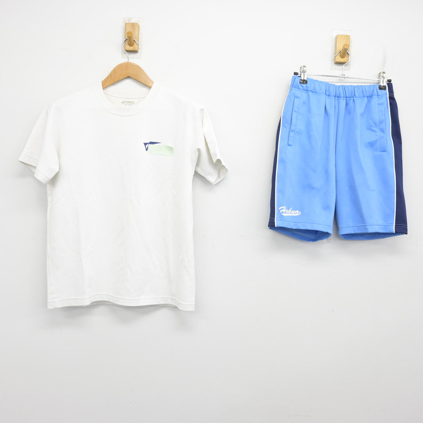 【中古】神奈川県 白鴎中学校 女子制服 2点 (体操服 上・体操服 下) sf091475