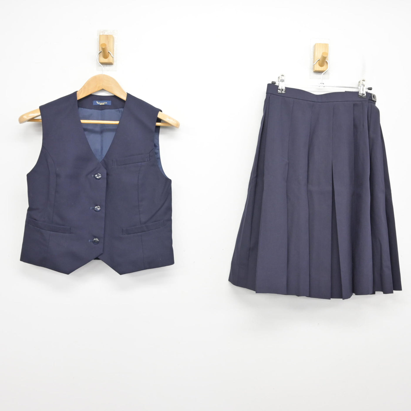 【中古】静岡県 竜爪中学校 女子制服 2点 (ベスト・スカート) sf091491