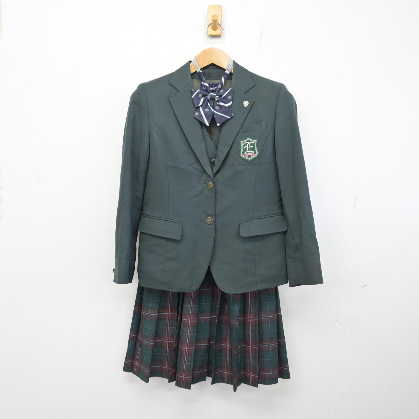【中古】茨城県 江戸川学園取手中学校・高等学校 女子制服 5点 (ブレザー・ベスト・スカート) sf091501