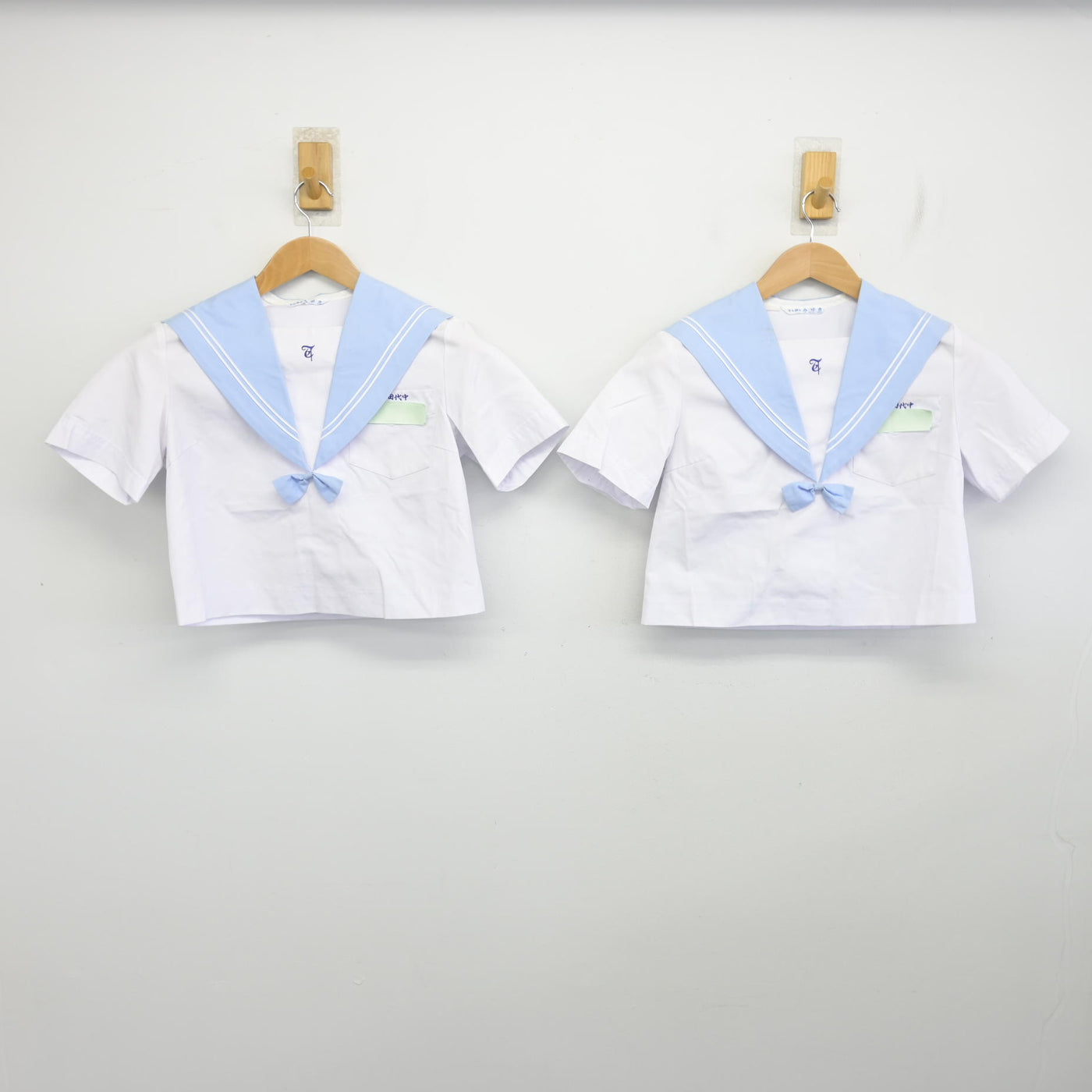 【中古】佐賀県 田代中学校 女子制服 3点 (セーラー服・スカート) sf091533