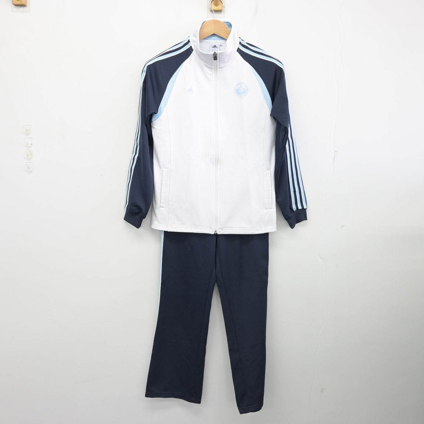 【中古】京都府 ノートルダム女学院中学校・高等学校 女子制服 2点 (ジャージ 上・ジャージ 下) sf091548