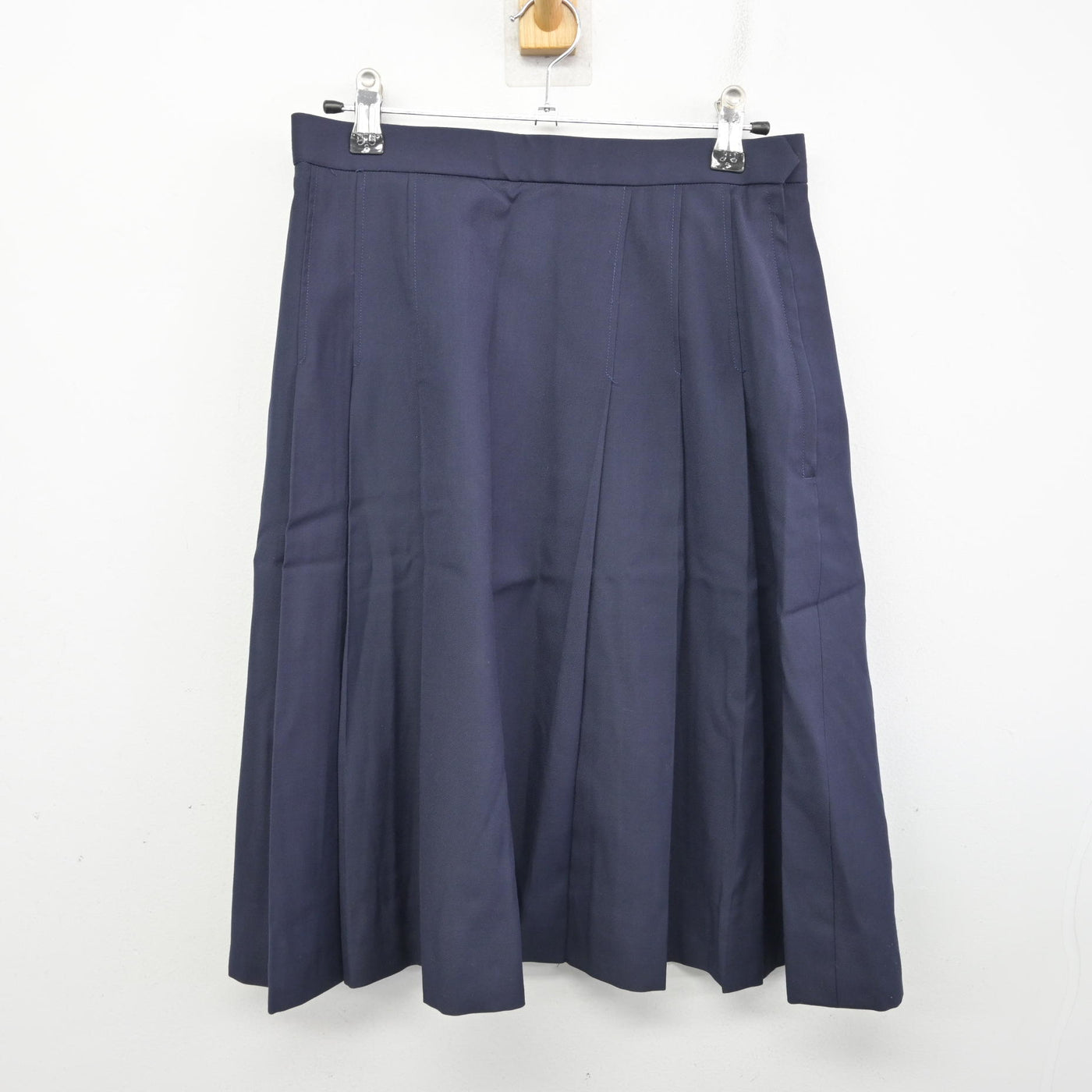 【中古】青森県 弘前実業高等学校 女子制服 2点 (ベスト・スカート) sf091556