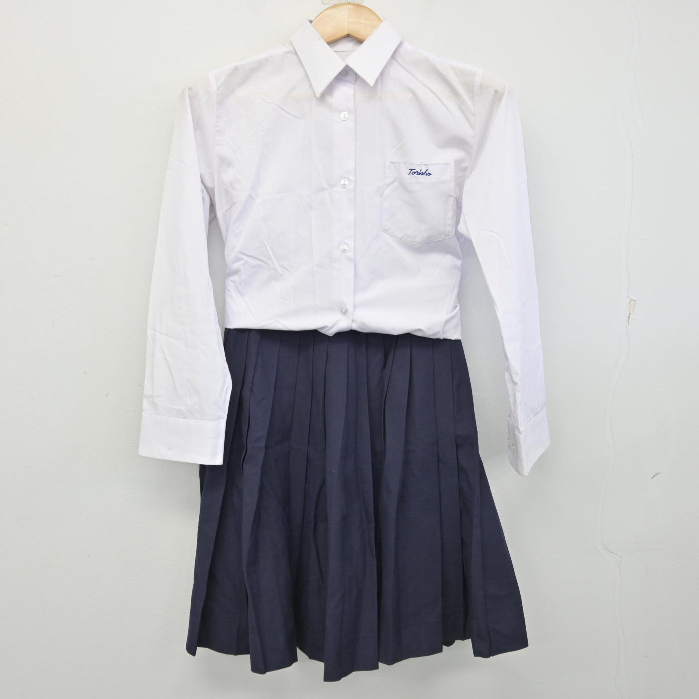 【中古】鳥取県 鳥取商業高等学校 女子制服 2点 (シャツ・スカート) sf091610