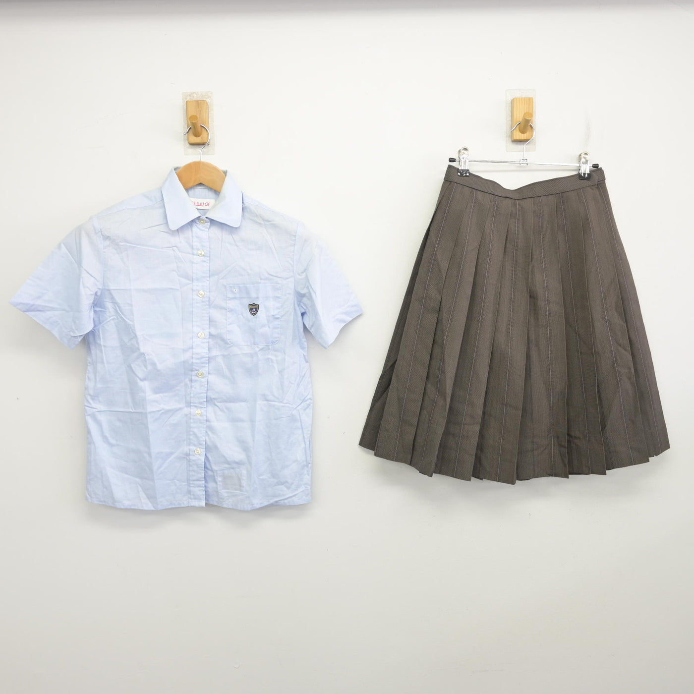 【中古】京都府 洛南高等学校 女子制服 2点 (シャツ・スカート) sf091626
