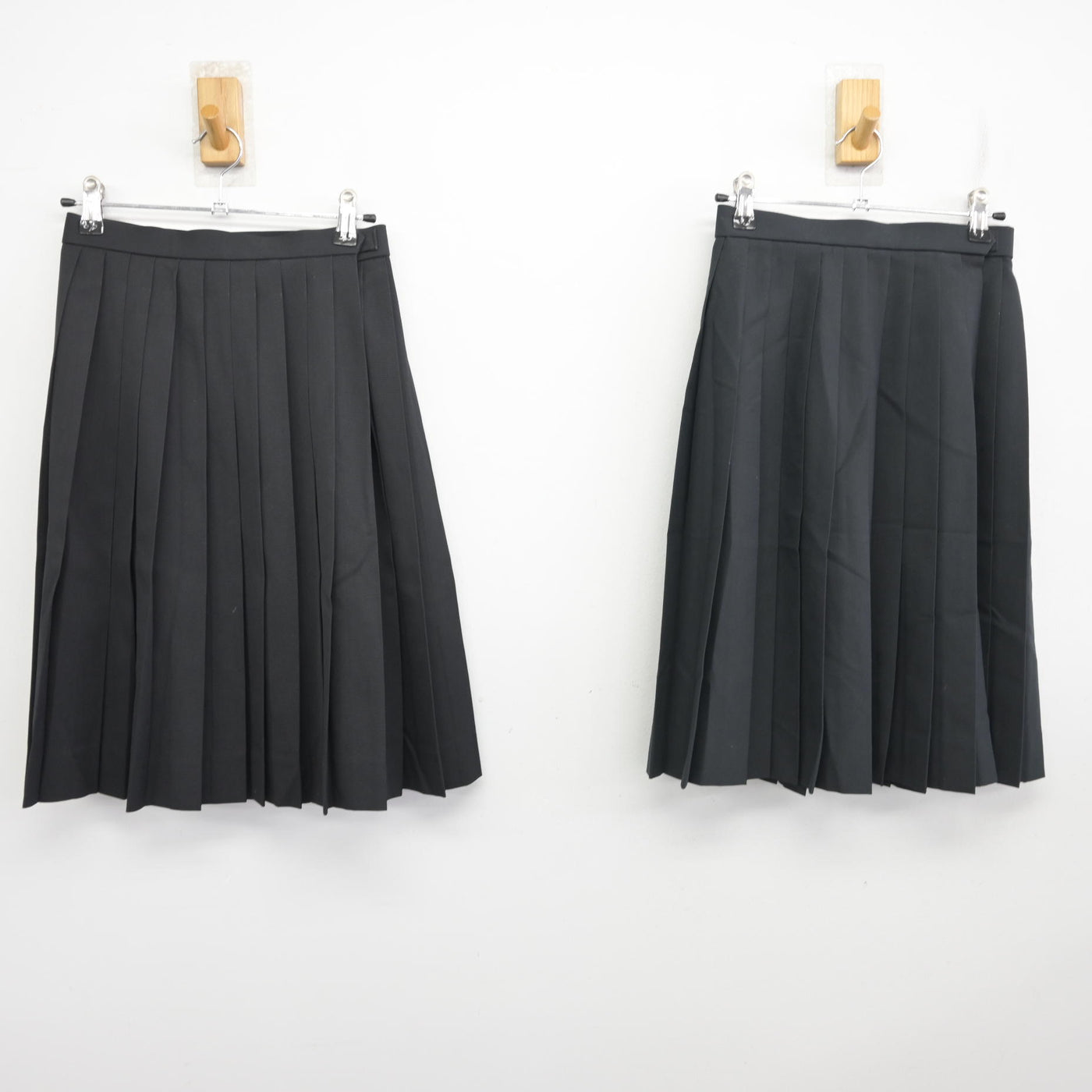 【中古】三重県 嬉野中学校 女子制服 4点 (セーラー服・スカート) sf091632