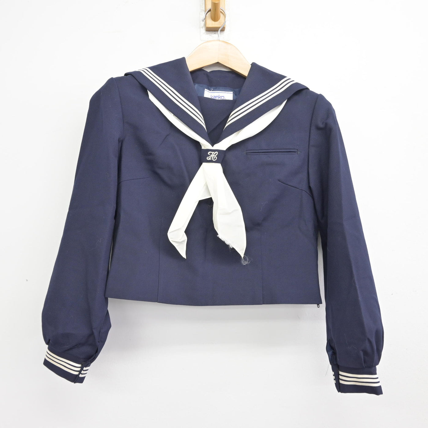 【中古】千葉県 千代田中学校 女子制服 3点 (セーラー服・スカート) sf091697
