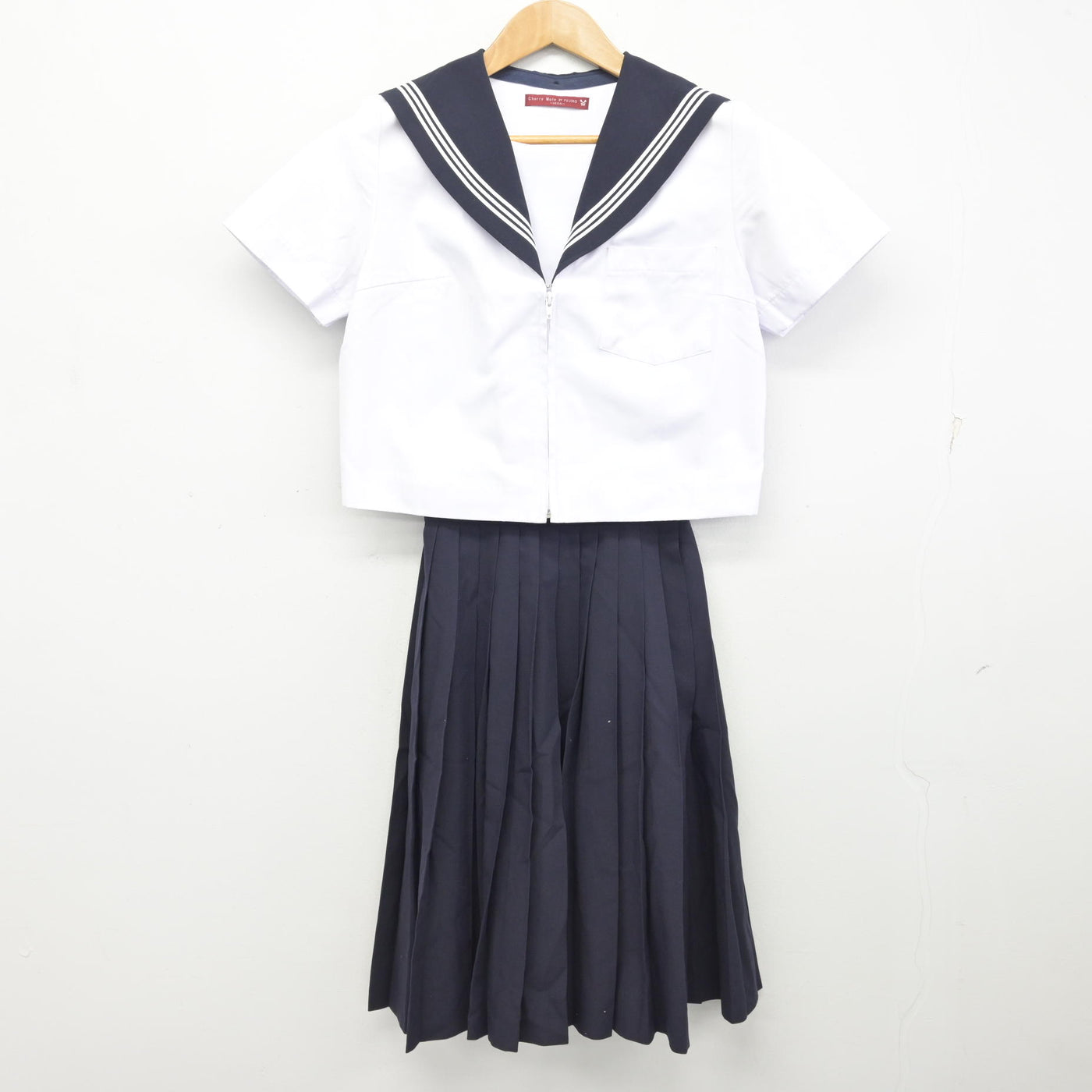 【中古】愛知県 半田高等学校 女子制服 2点 (セーラー服・スカート) sf091721