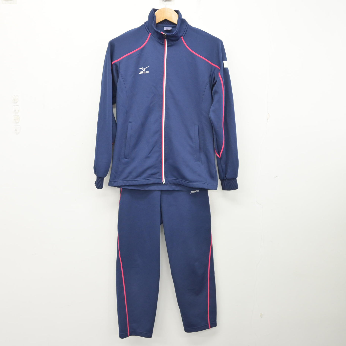 【中古】神奈川県 桐蔭学園高等学校 女子制服 2点 (ジャージ 上・ジャージ 下) sf091731