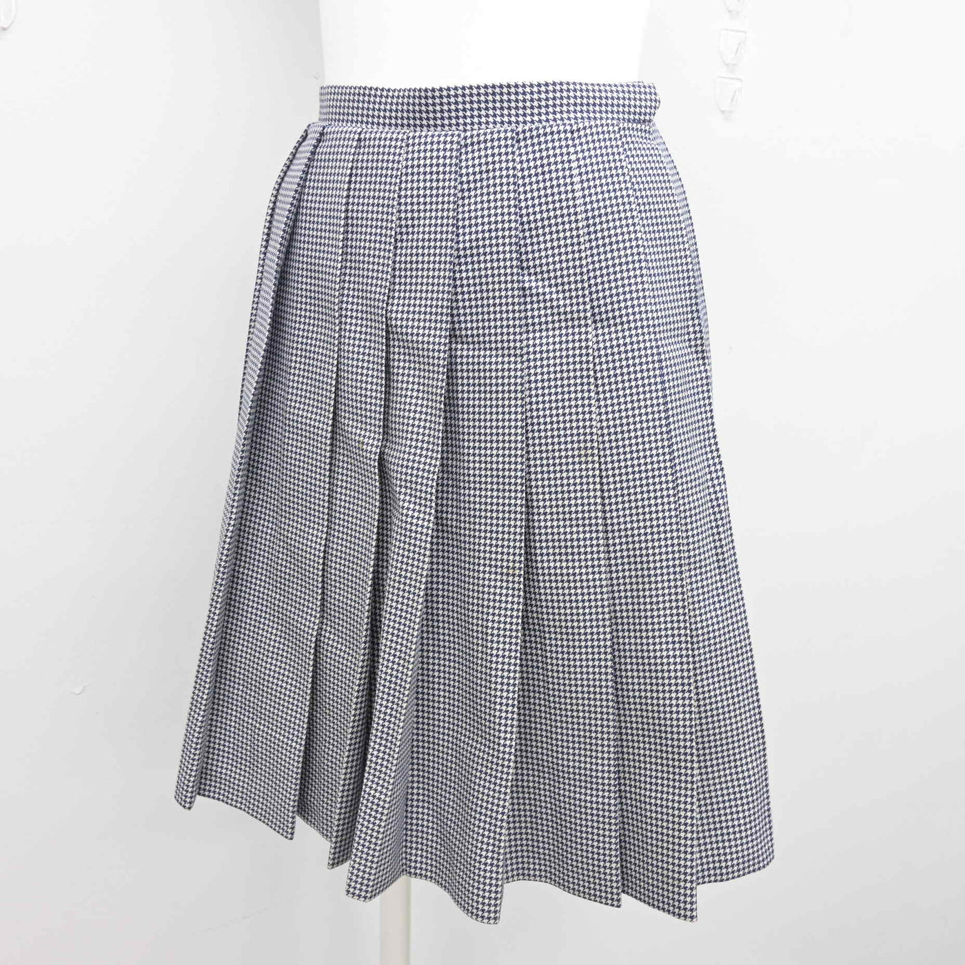 【中古】神奈川県 聖セシリア女子中学校 女子制服 4点 (ブレザー・ベスト・スカート) sf091741