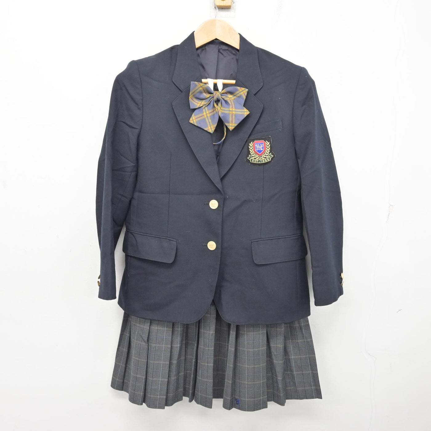 【中古】茨城県 牛久栄進高等学校 女子制服 4点 (ブレザー・スカート) sf091750