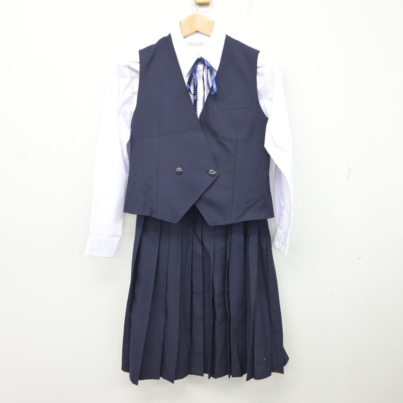 【中古】群馬県 大類中学校 女子制服 5点 (ブレザー・ベスト・シャツ・スカート) sf091772
