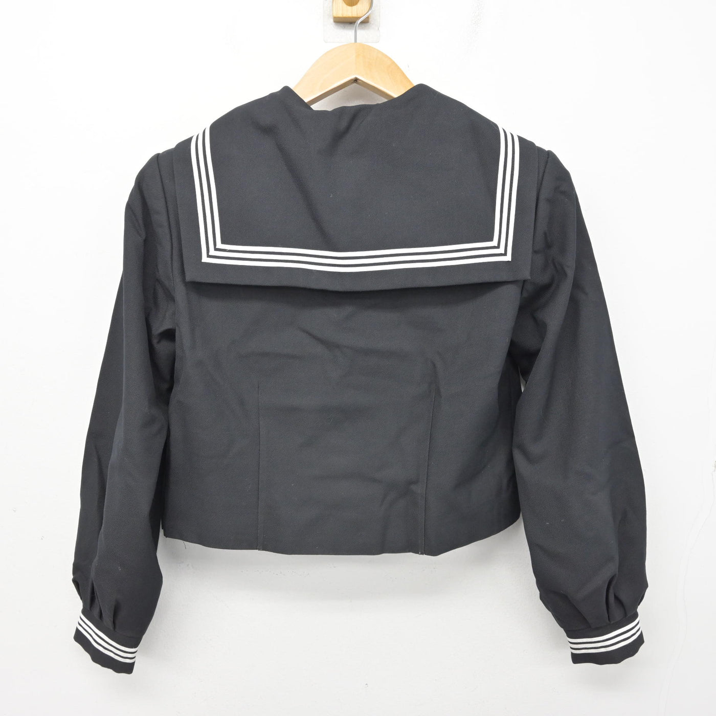 【中古】埼玉県 昭和中学校 女子制服 2点 (セーラー服・ジャンパースカート) sf091773