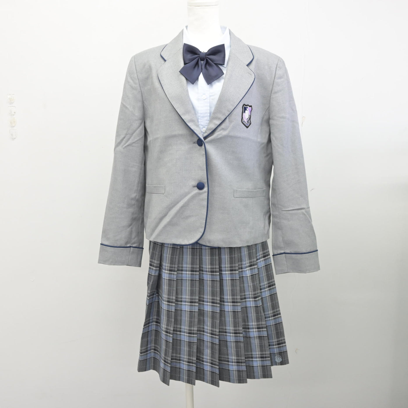【中古】広島県 進徳女子高等学校 女子制服 5点 (ブレザー・シャツ・スカート) sf091781