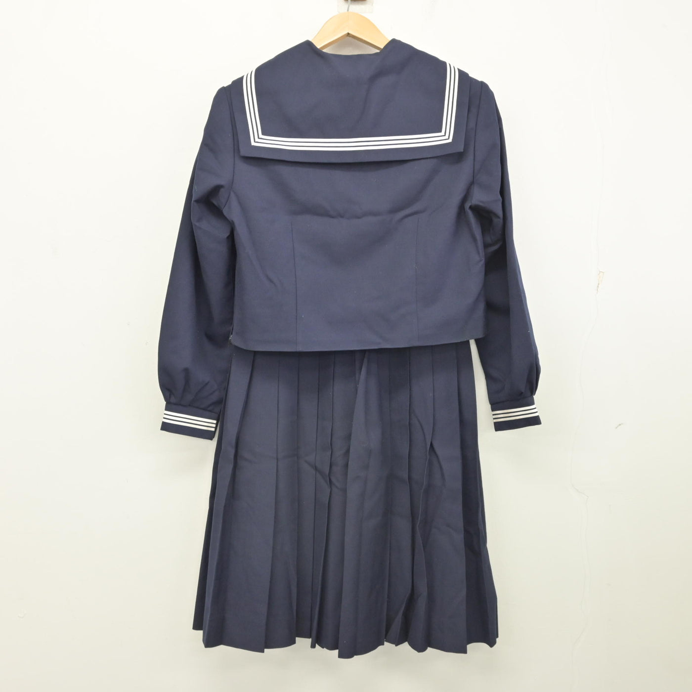 【中古】千葉県 光ケ丘中学校 女子制服 4点 (セーラー服・スカート) sf091805