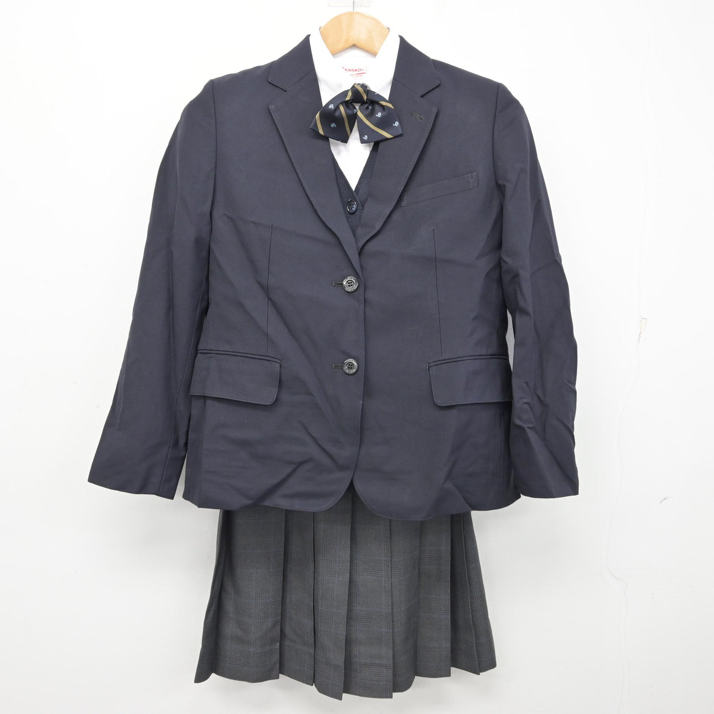 【中古】兵庫県 須磨学園高等学校・中学校 女子制服 5点 (ブレザー・ニット・シャツ・スカート) sf091857