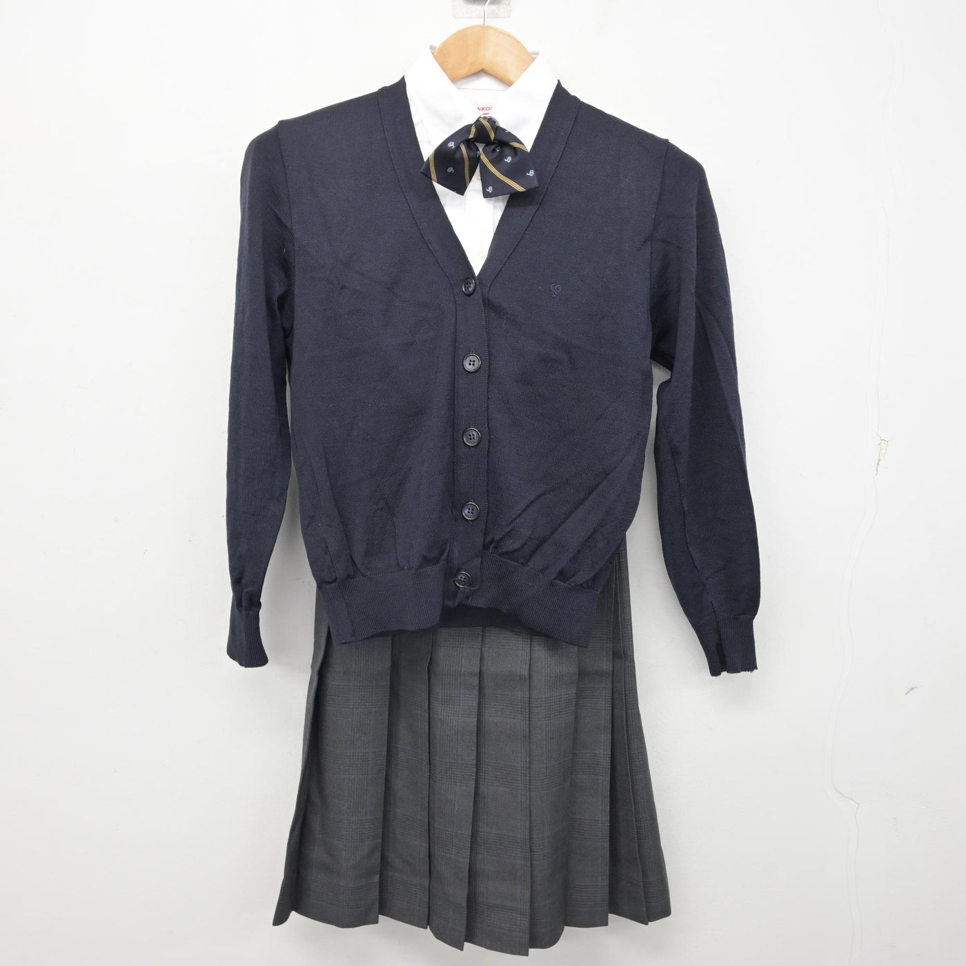 【中古】兵庫県 須磨学園高等学校・中学校 女子制服 5点 (ブレザー・ニット・シャツ・スカート) sf091857