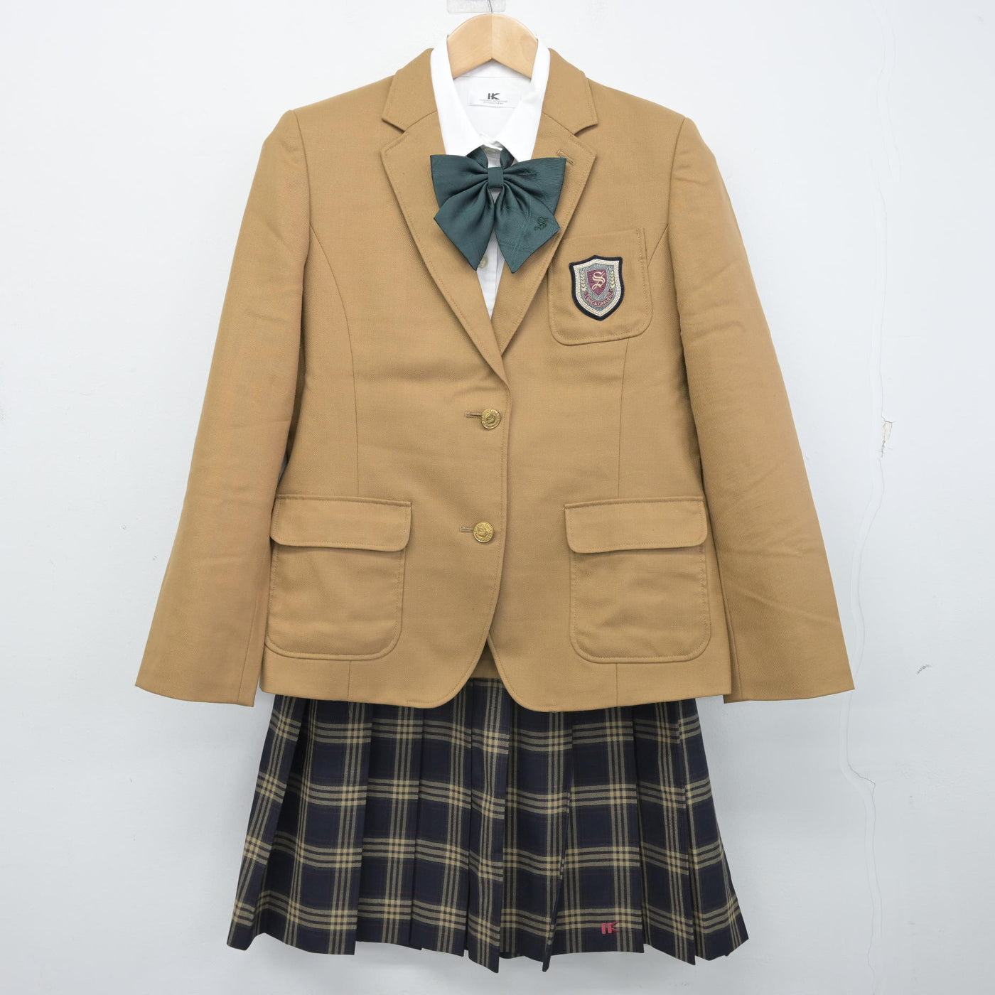 【中古】滋賀県 滋賀学園高等学校 女子制服 5点 (ブレザー・シャツ・スカート) sf091875