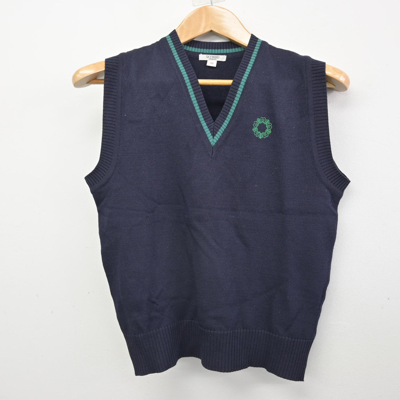 【中古】東京都 上野学園高等学校 女子制服 3点 (ニットベスト・スカート) sf091963