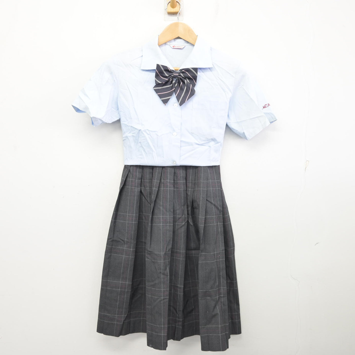 【中古】愛媛県 松山工業高等学校 女子制服 3点 (シャツ・スカート) sf091966