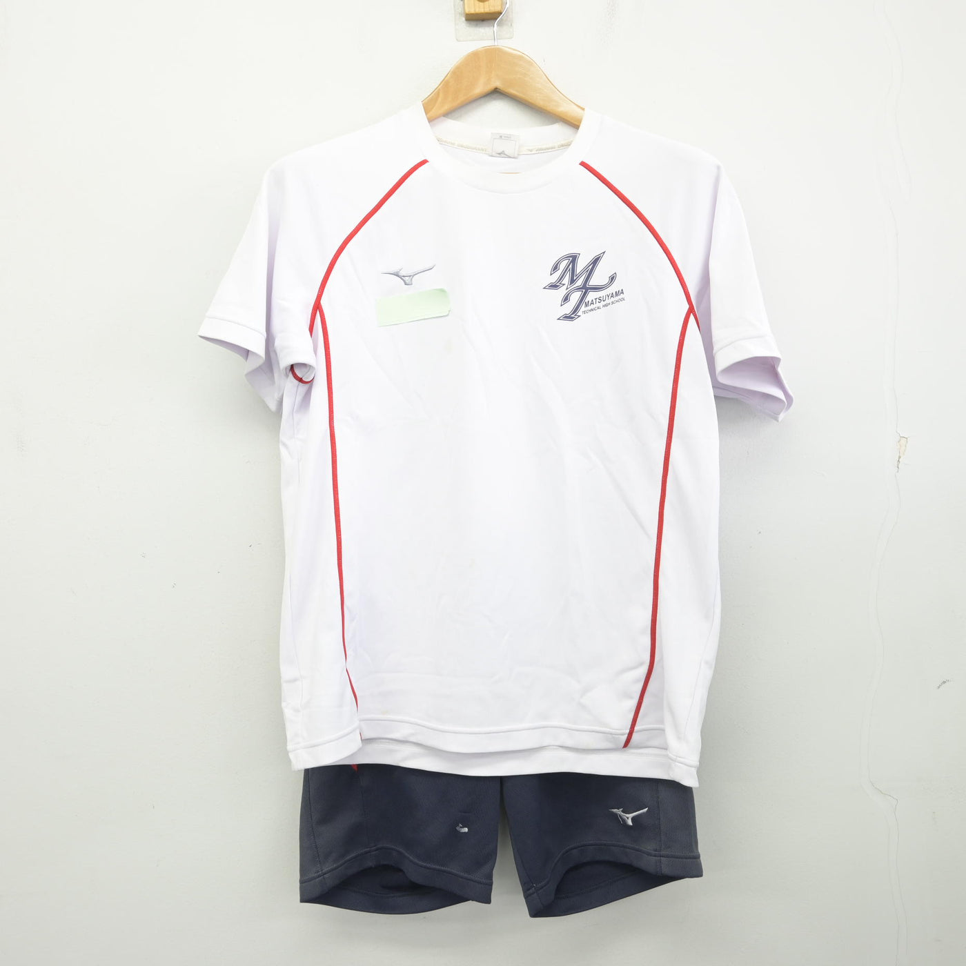 【中古】愛媛県 松山工業高等学校 女子制服 2点 (体操服 上・体操服 下) sf091970