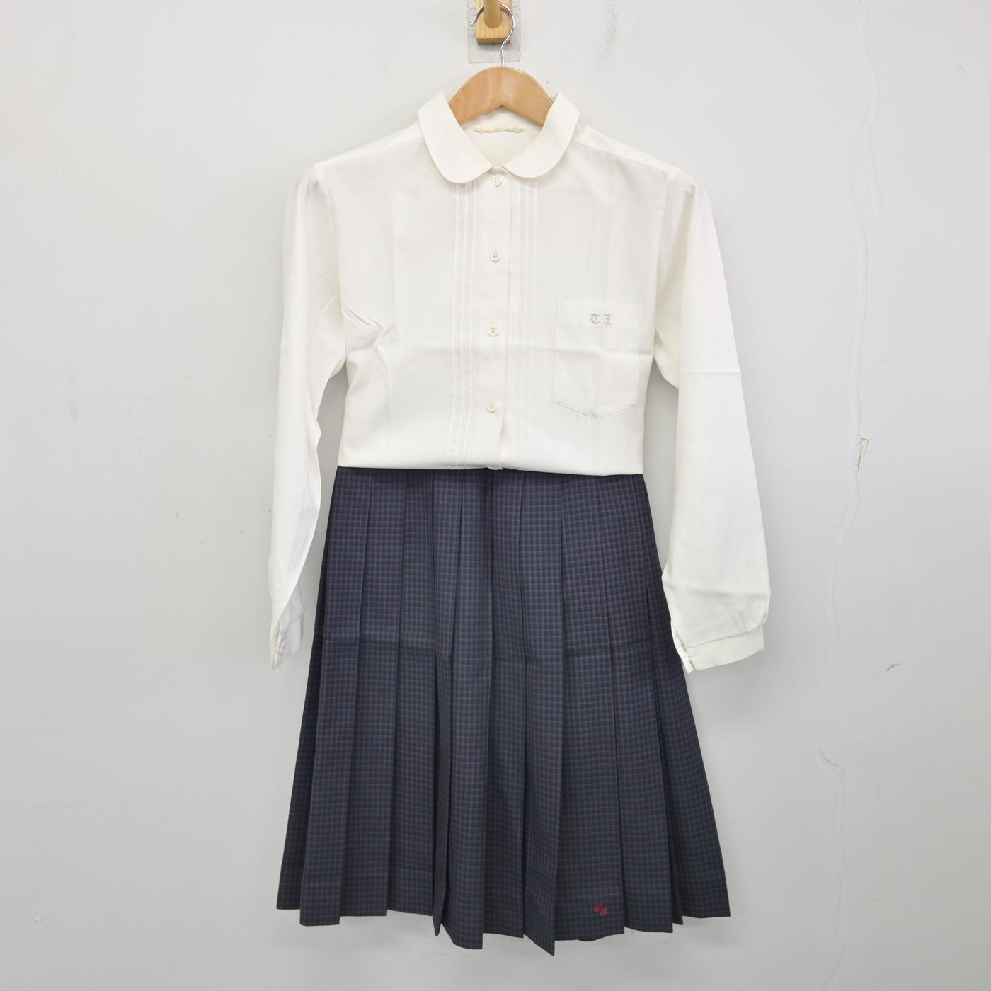 【中古】岐阜県 東濃実業高等学校 女子制服 3点 (ベスト・シャツ・スカート) sf091972