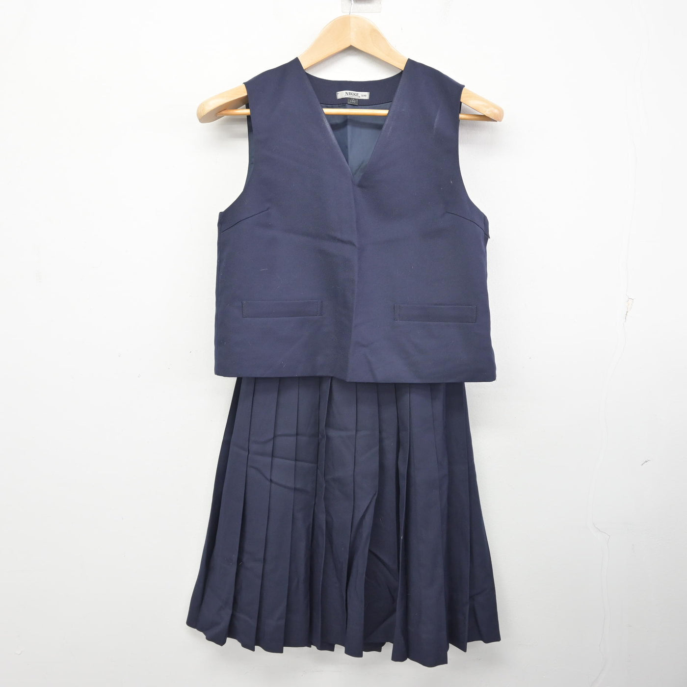【中古】埼玉県 蓮田中学校 女子制服 4点 (ブレザー・ベスト・スカート) sf091998