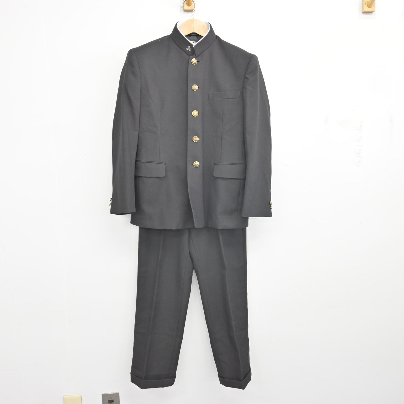 【中古】千葉県 天戸中学校 男子制服 4点 (学ラン・シャツ・ズボン) sf092019