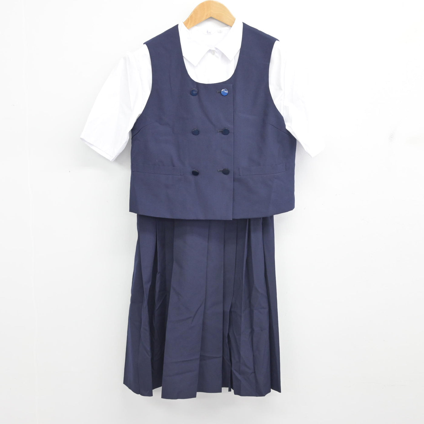 【中古】埼玉県 川越第一中学校 女子制服 3点 (ベスト・シャツ・スカート) sf092054