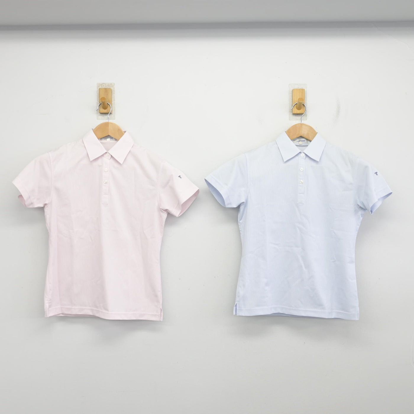 【中古】北海道 東海大学付属札幌高等学校 女子制服 2点 (シャツ) sf092060