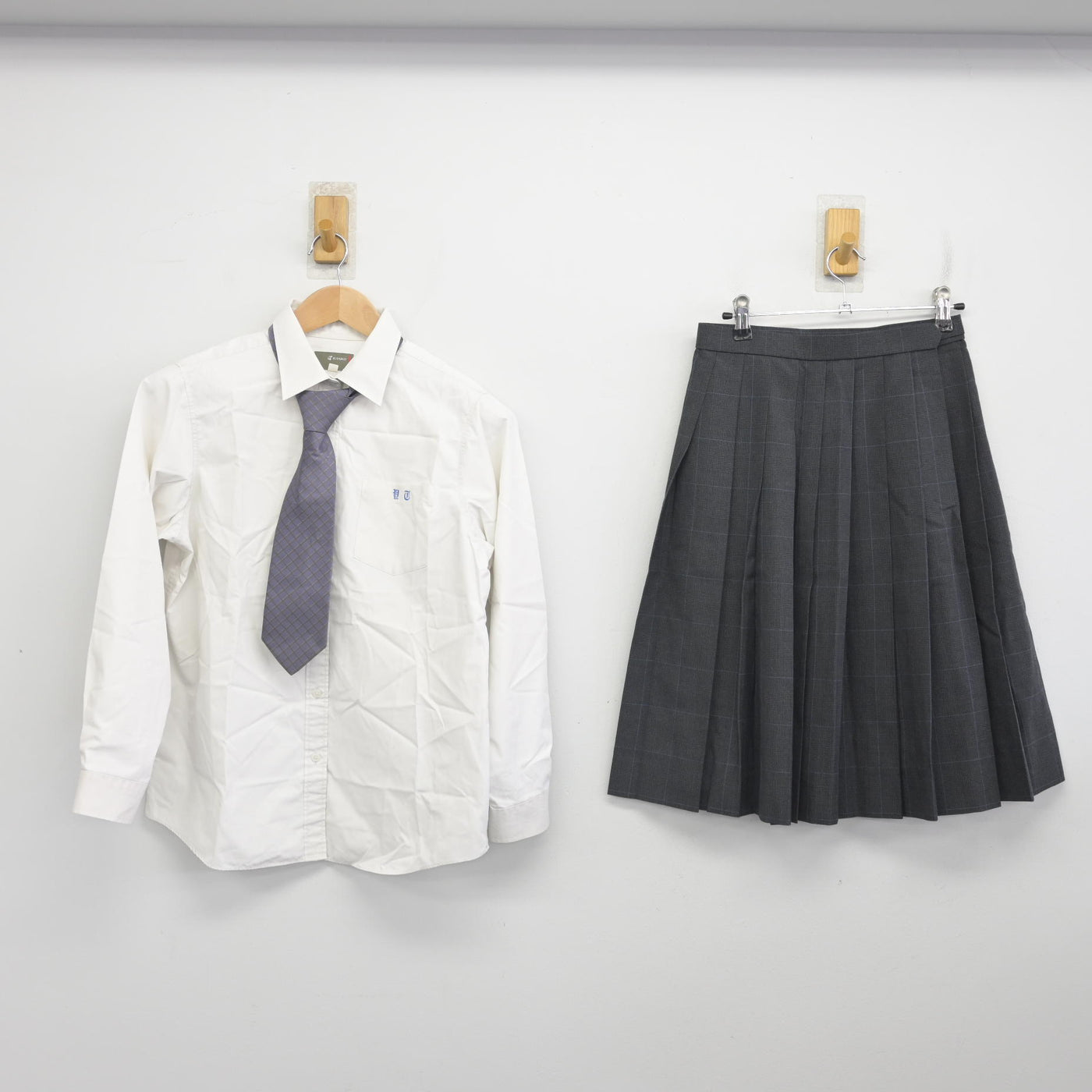 【中古】鳥取県 米子工業高等学校 女子制服 5点 (ブレザー・シャツ・スカート・ズボン) sf092092