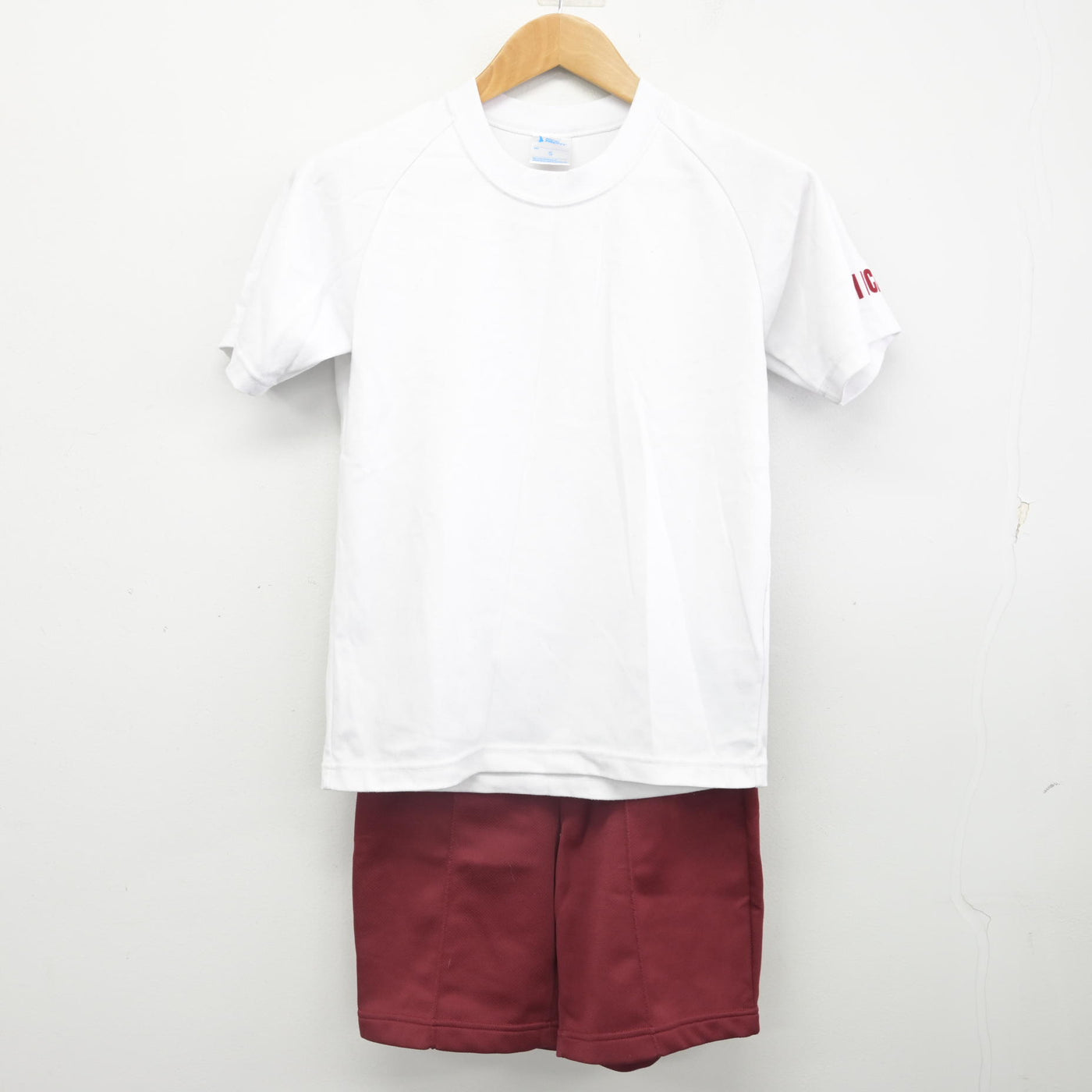 【中古】福岡県 福岡第一高等学校 女子制服 2点 (体操服 上・体操服 下) sf092117